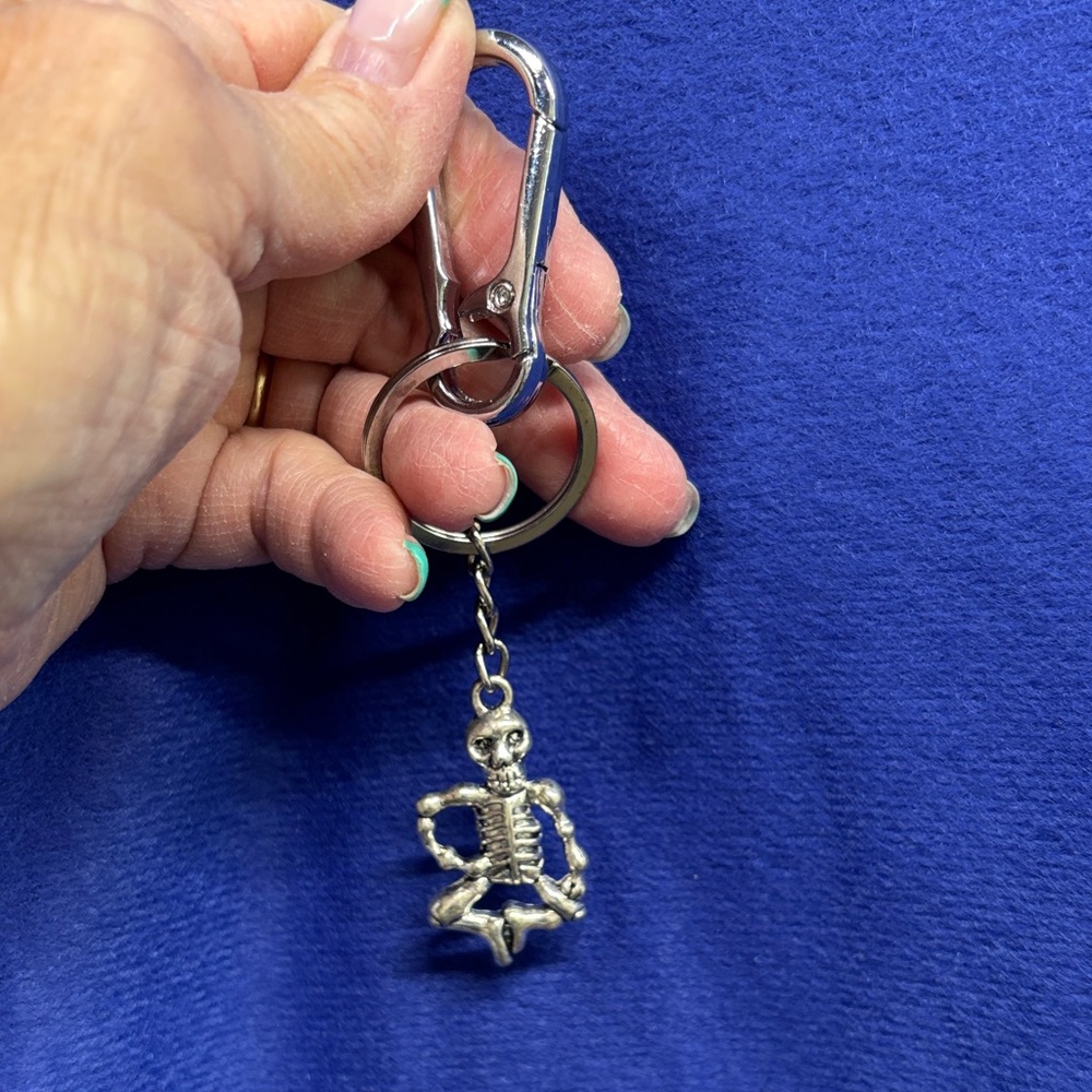 Silver Skeleton Keychain